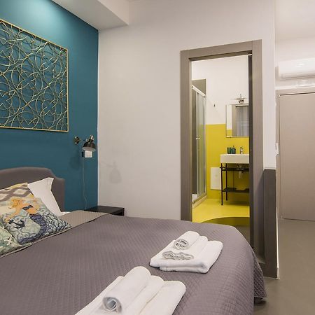B&B Sirena Partenope Napoli Bagian luar foto